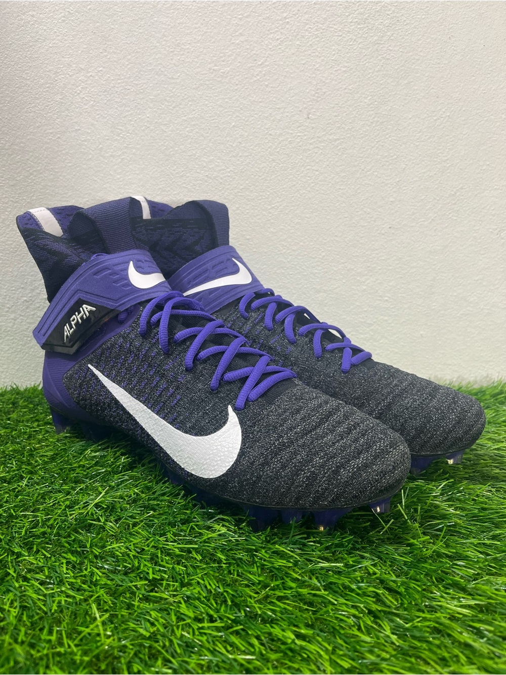 Nike Alpha Menace Elite 2 Flyknit Football Cleats BV2077-011 - Men's Size 12.5
